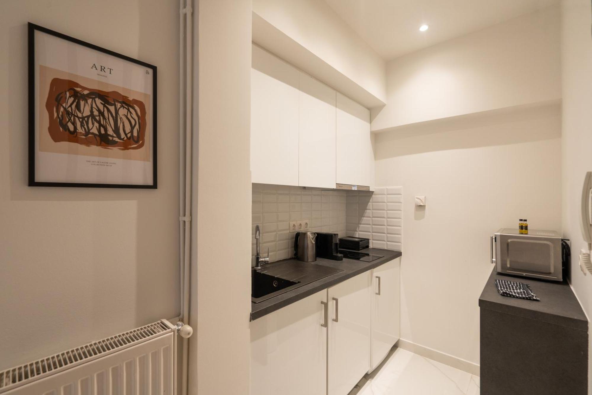 *kolonaki Chic* Minimalist In * Athens
