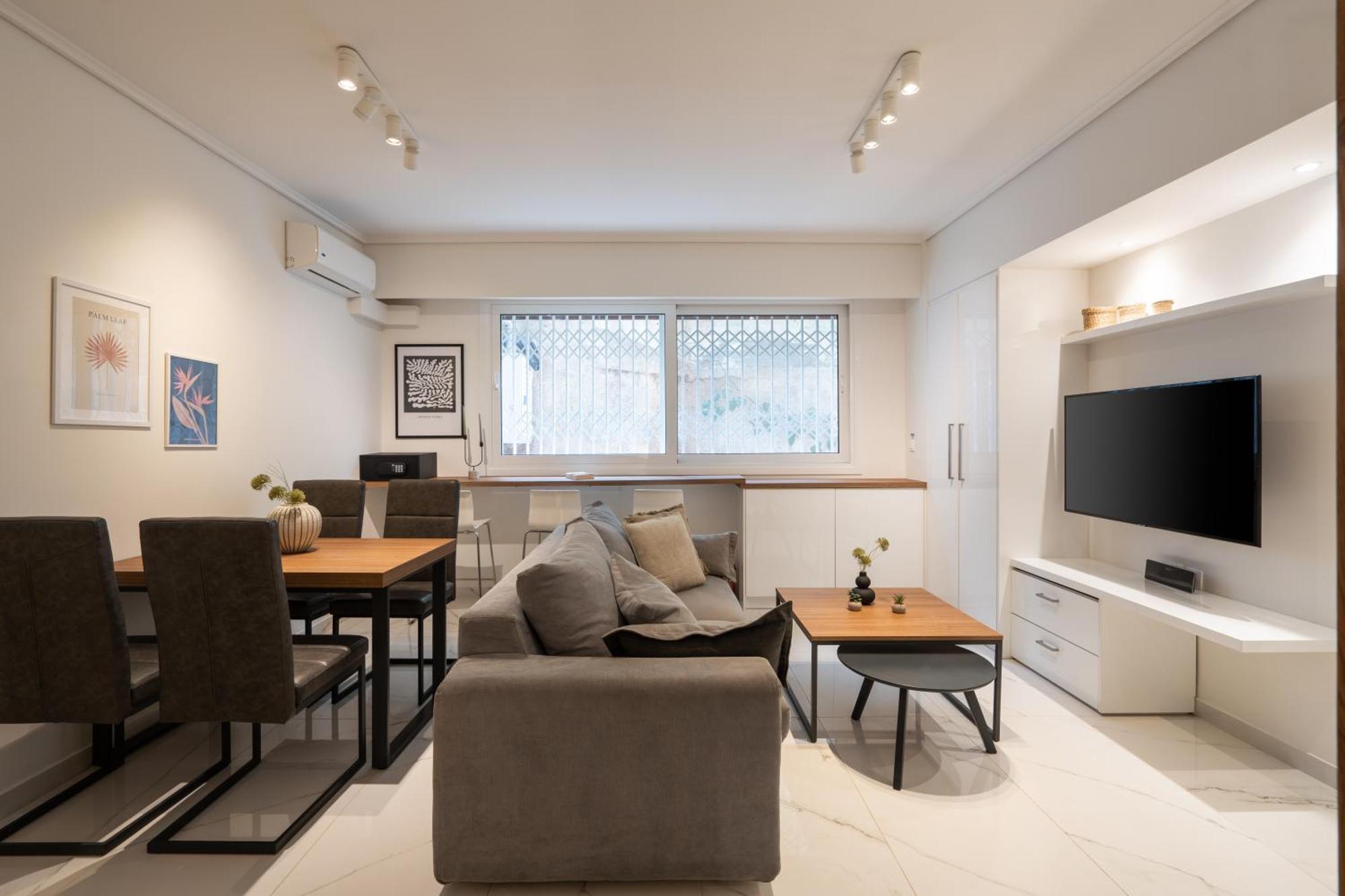 Apartment *kolonaki Chic* Minimalist In
